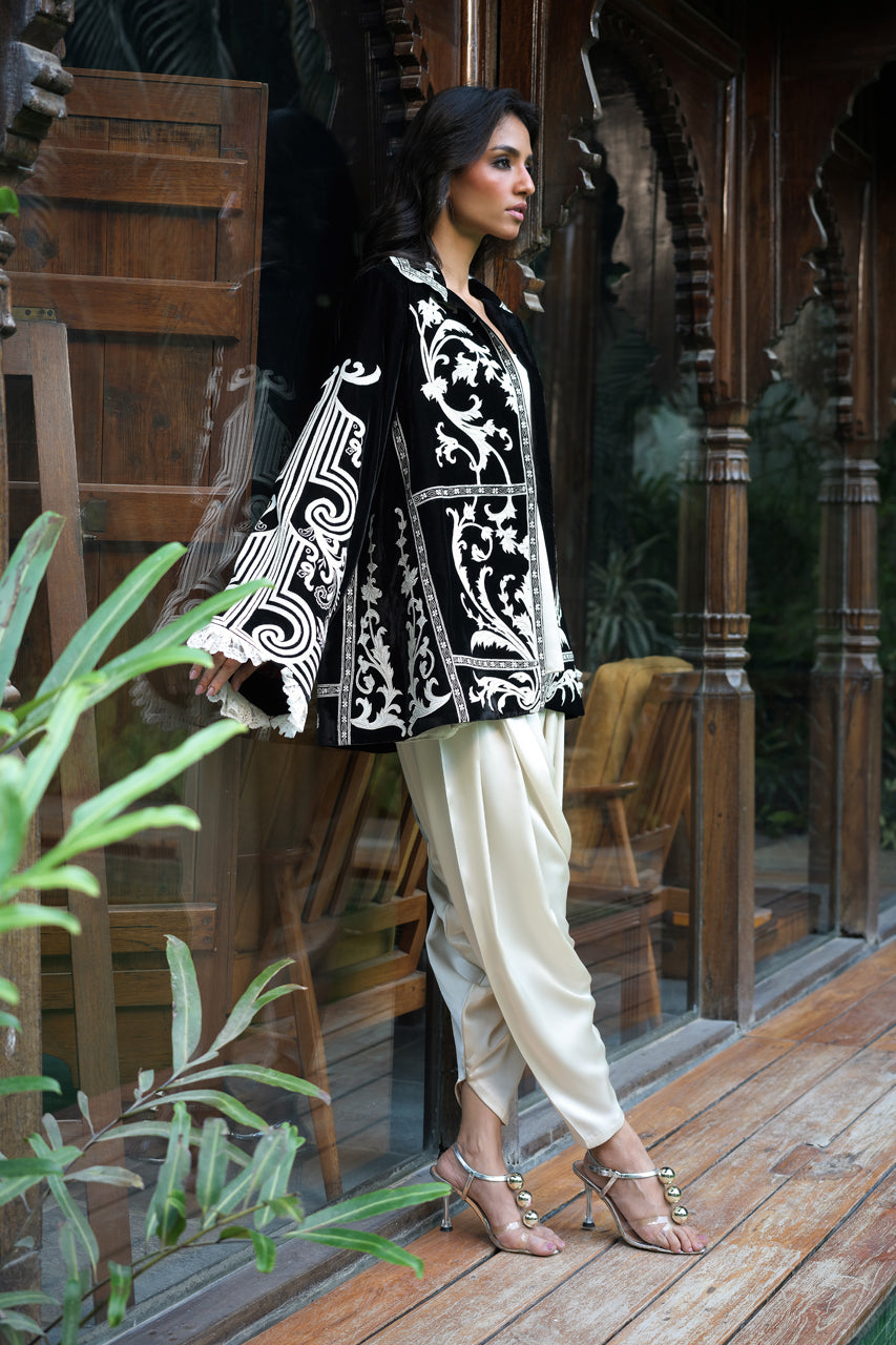 MIDNIGHT GRACE EMBRIODERED SET 00185