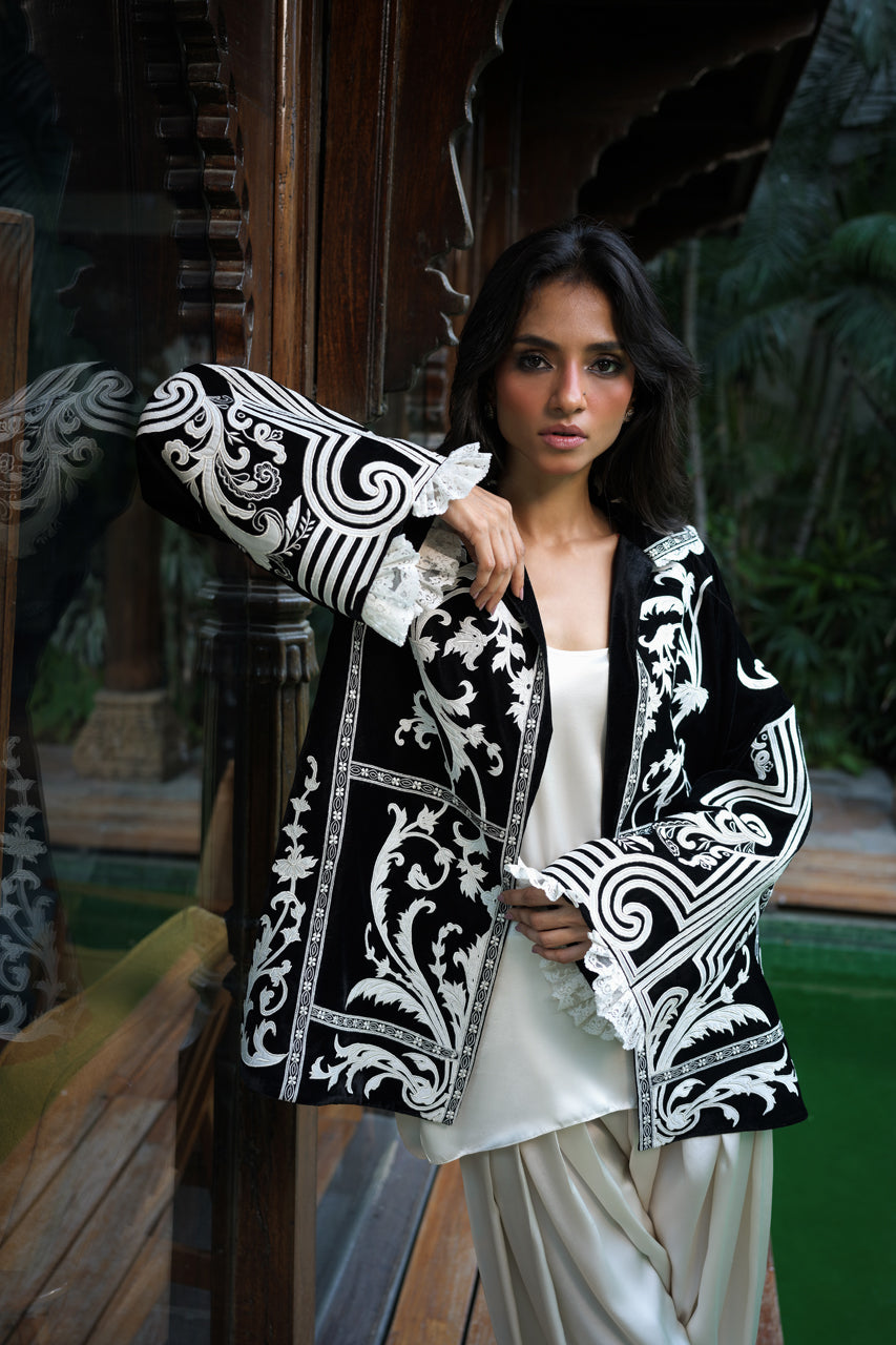 MIDNIGHT GRACE EMBRIODERED SET 00185